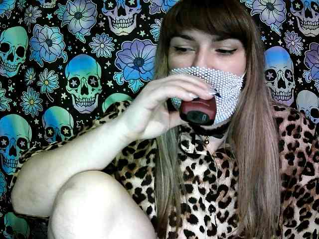Zadira_Fox webcam