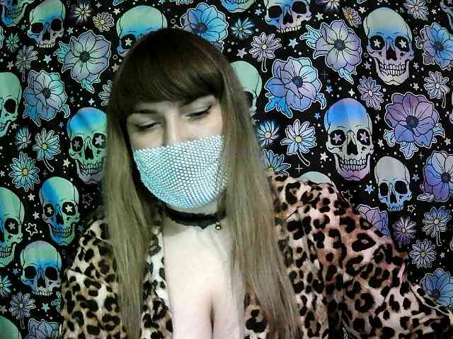 Zadira_Fox webcam
