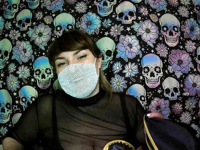 Zadira_Fox webcam