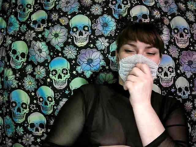 Zadira_Fox webcam