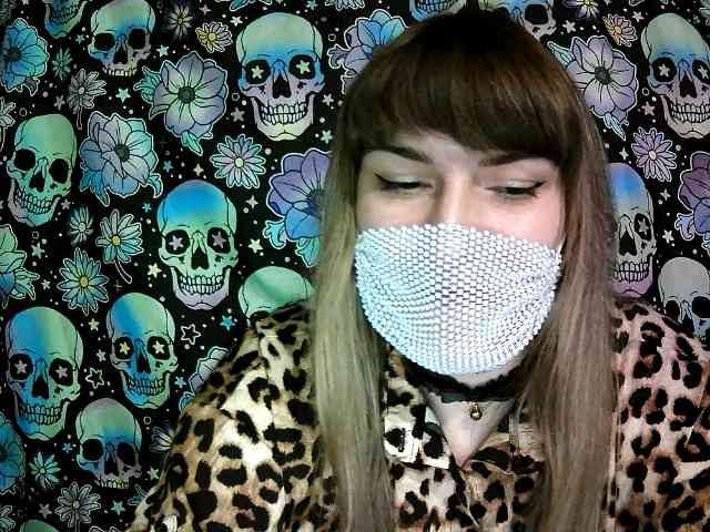 Zadira_Fox webcam