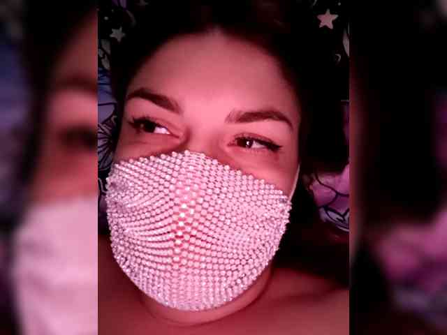 Zadira_Fox webcam