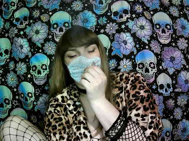 Zadira_Fox webcam