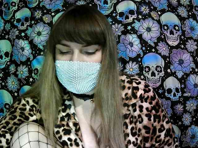 Zadira_Fox webcam