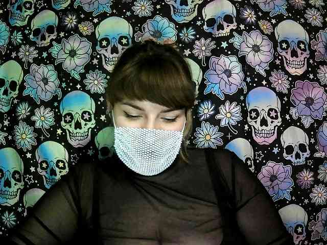 Zadira_Fox webcam