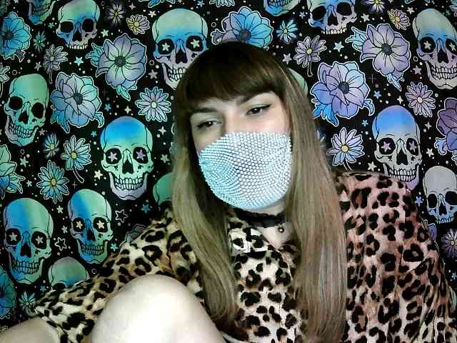 Zadira_Fox webcam