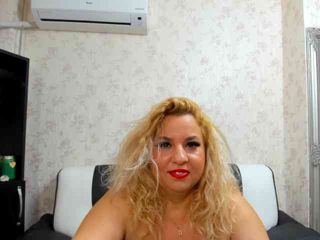 BelleInna webcam