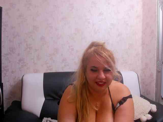 BelleInna webcam