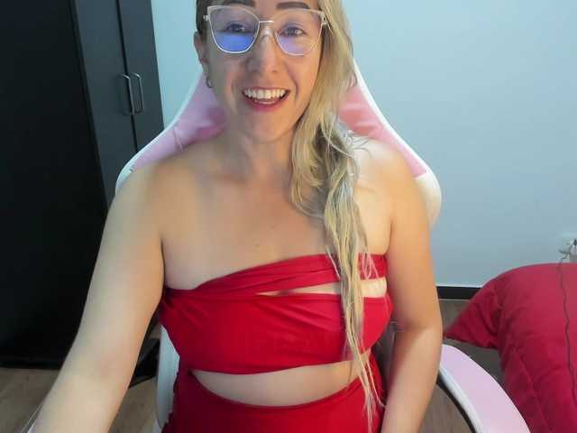 chrystal85's BongaCams show and profile