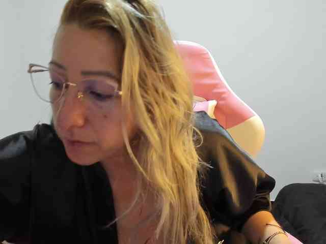 chrystal85 chrystal85