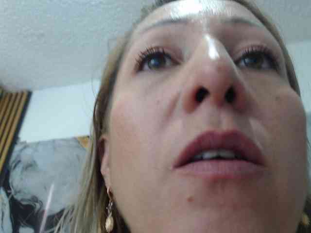 chrystal85 webcam