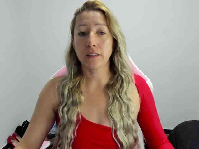 chrystal85 chrystal85