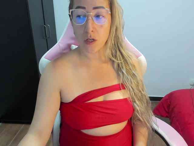 chrystal85 chrystal85