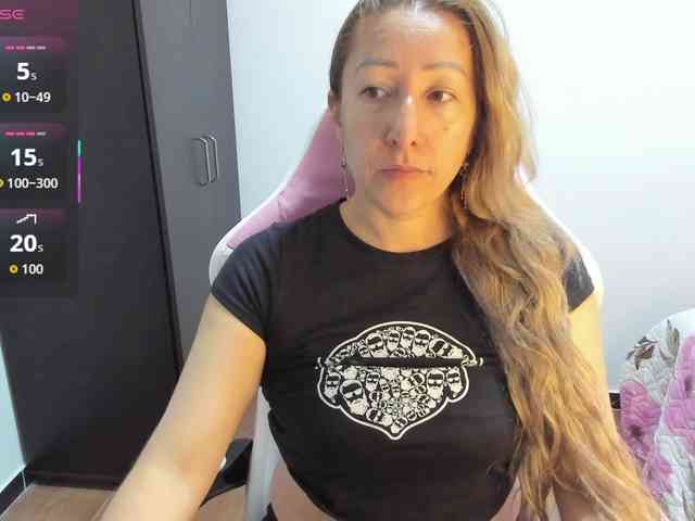 chrystal85 chrystal85