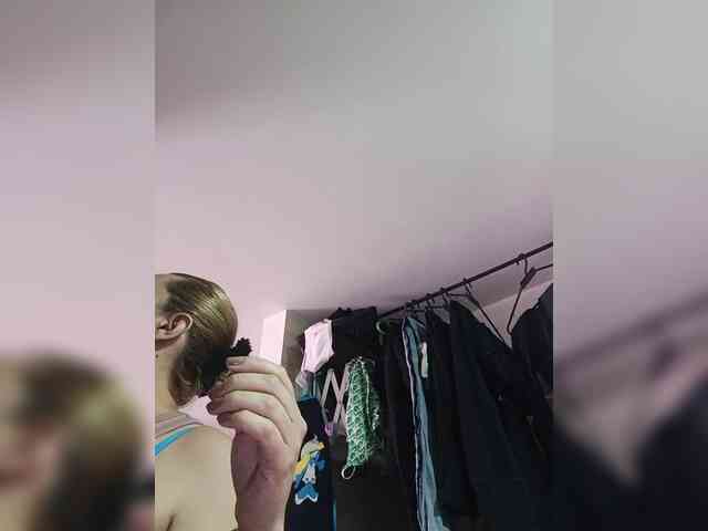 chrystal85 chrystal85