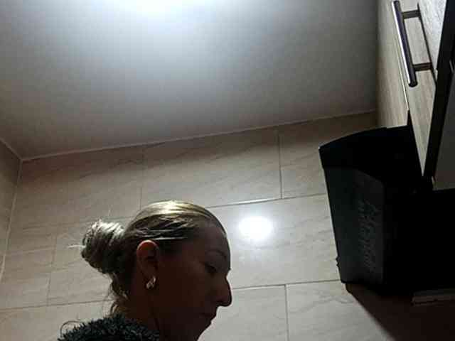 chrystal85 chrystal85