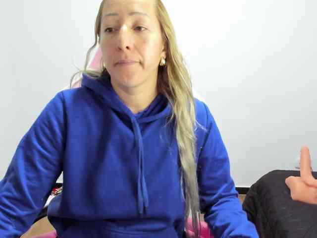 chrystal85 chrystal85