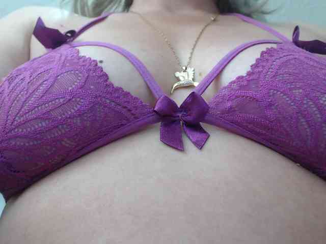 chrystal85 webcam