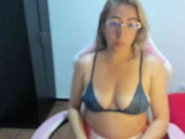 chrystal85 chrystal85