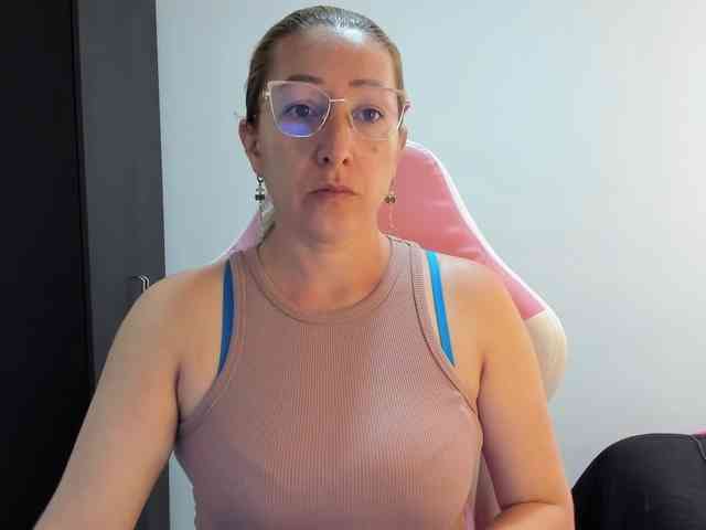 chrystal85 webcam