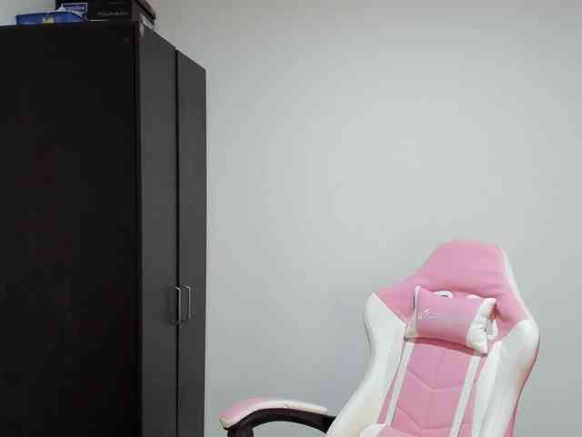 chrystal85 chrystal85