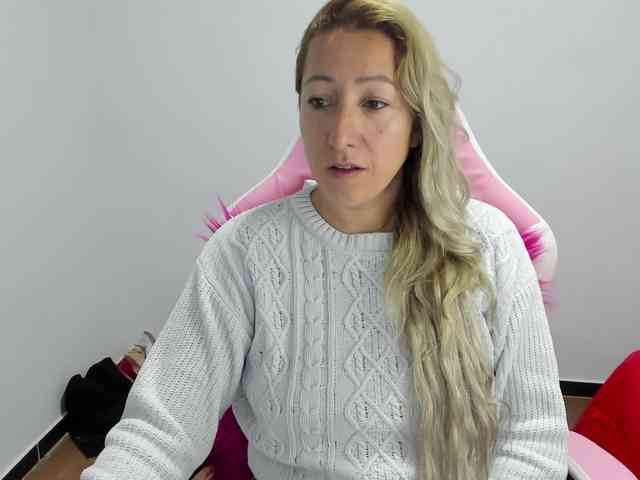 chrystal85 chrystal85