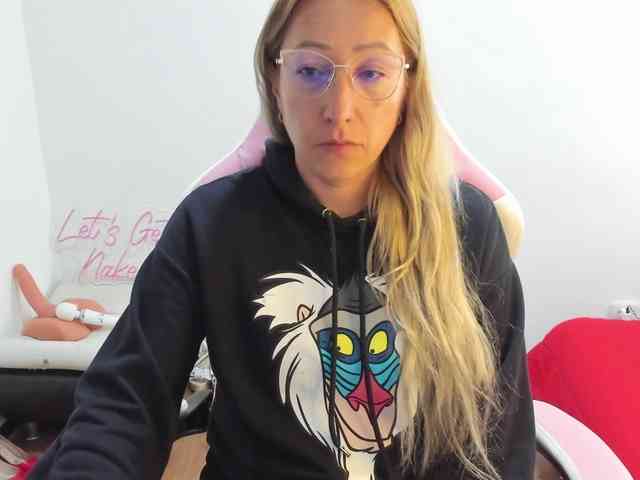 chrystal85 chrystal85