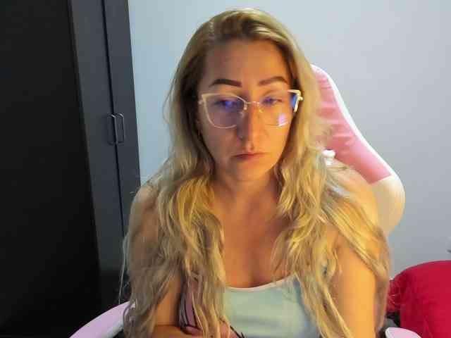 chrystal85 chrystal85