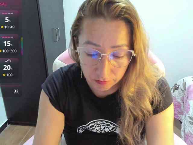 chrystal85 chrystal85