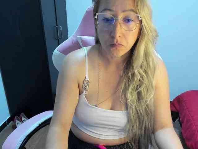 chrystal85 chrystal85