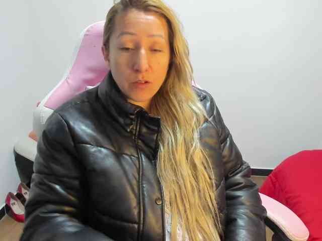 random live chat Chrystal85