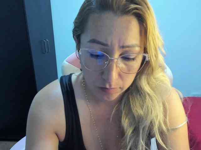 chrystal85 webcam