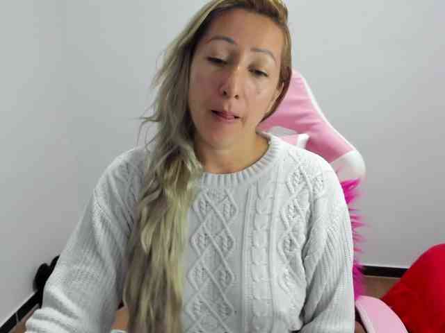 chrystal85 chrystal85