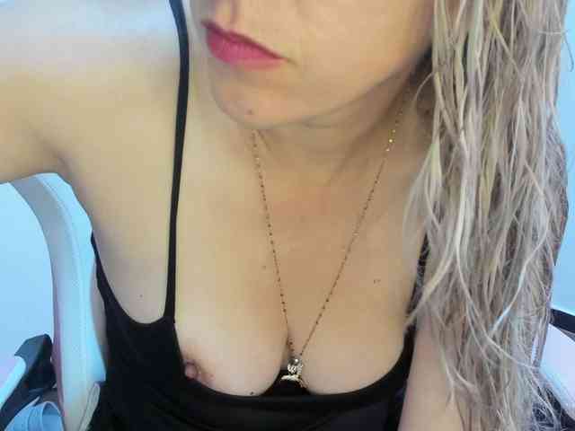 chrystal85 chrystal85