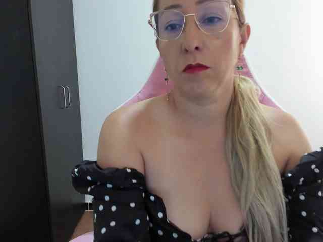 chrystal85 webcam