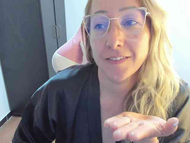 chrystal85 chrystal85