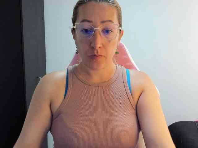 chrystal85 webcam