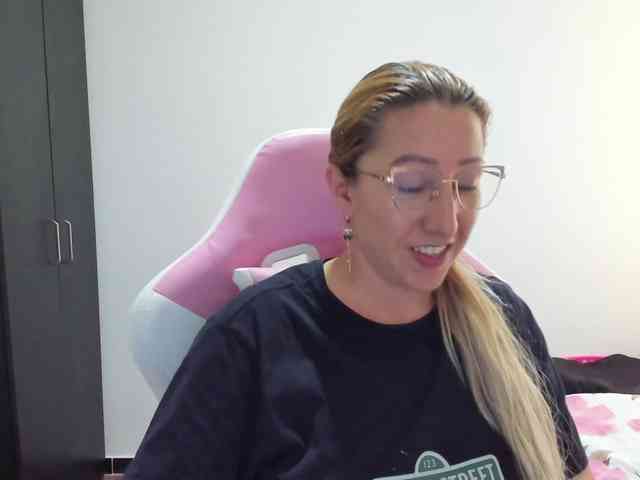 chrystal85 webcam