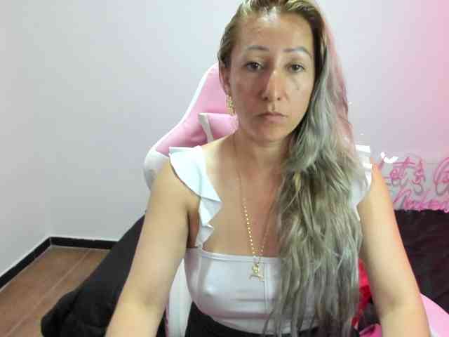 chrystal85 chrystal85