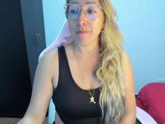 chrystal85 webcam