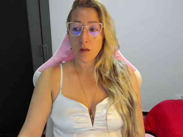 chrystal85 webcam