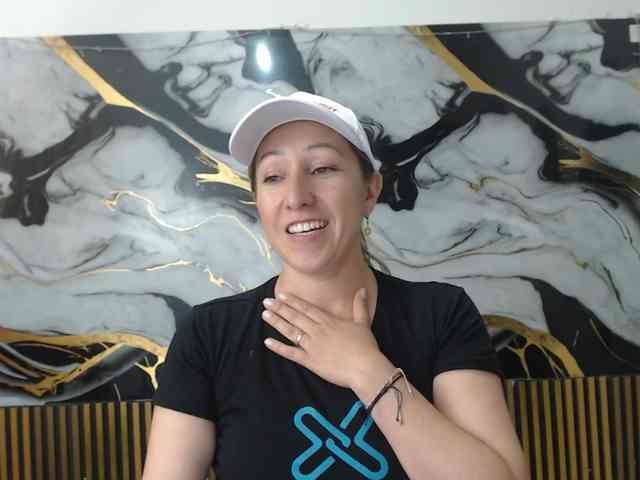 chrystal85 webcam