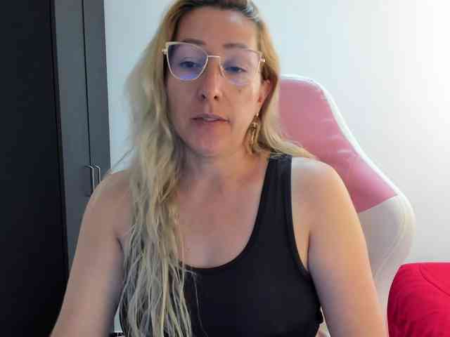 chrystal85 webcam