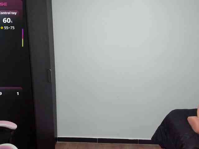 chrystal85 Live Webcam on BongaCams