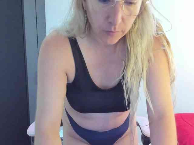 chrystal85 webcam