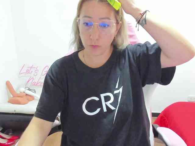 chrystal85 chrystal85