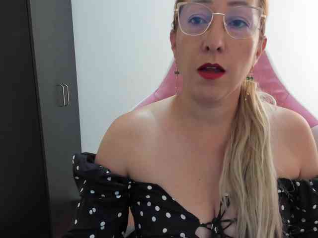 chrystal85 webcam