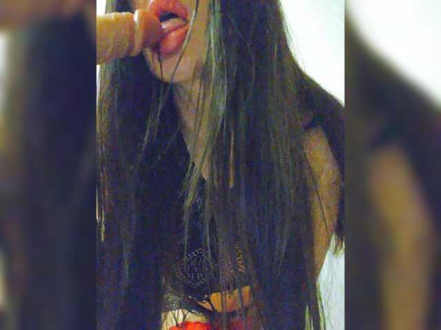 still-her's BongaCams show and profile