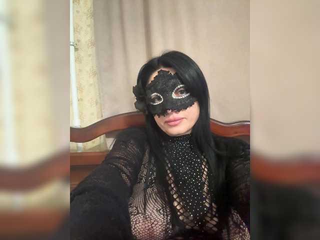 Vika-62 – webcam model profile photo