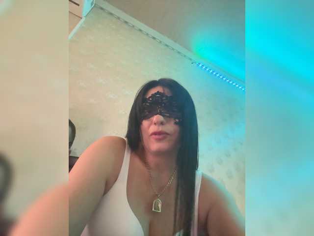 Vika-62 from BongaCams